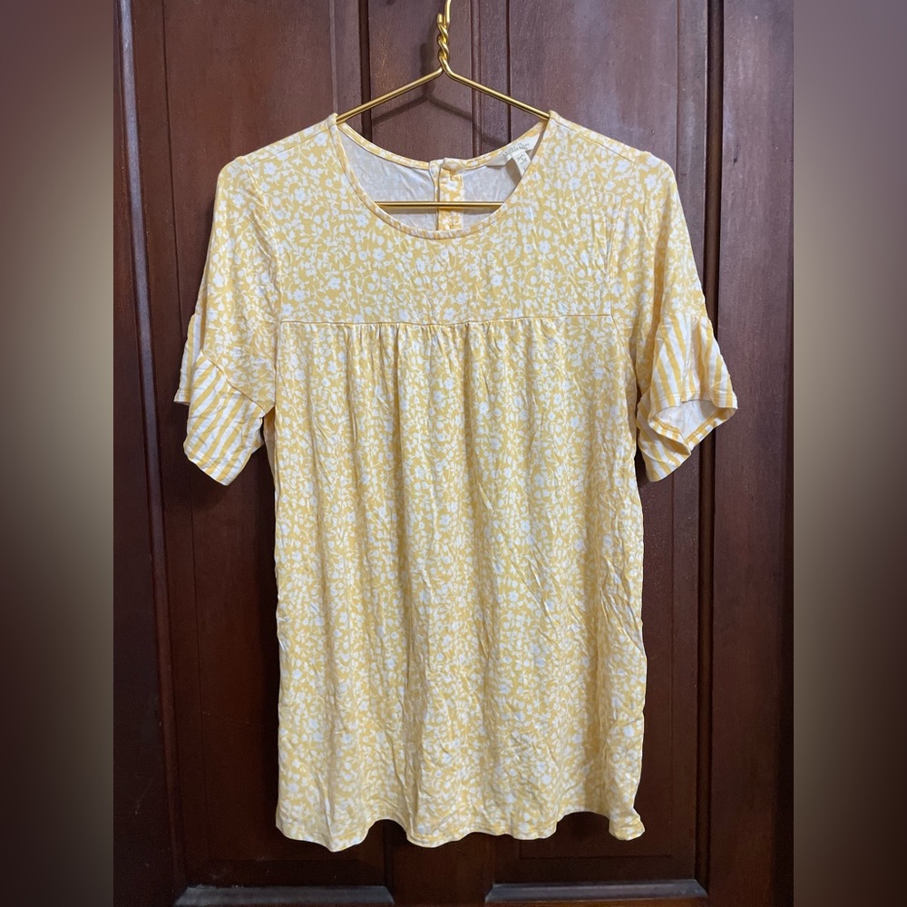 Matilda Jane women's small short sleeve yellow / white floral / striped top